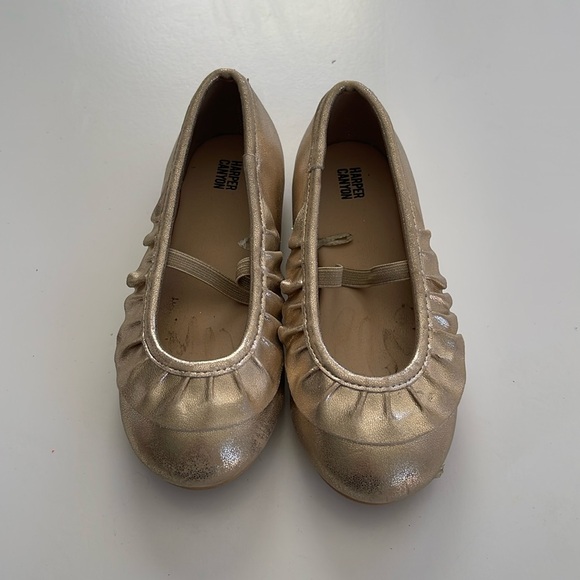 Harper Canyon Gold Mary Jane’s - Picture 1 of 6